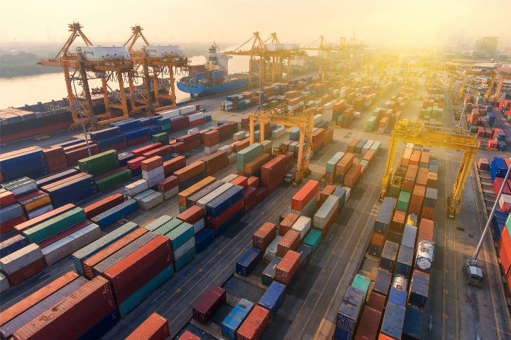 伊朗阿巴斯港发生爆炸